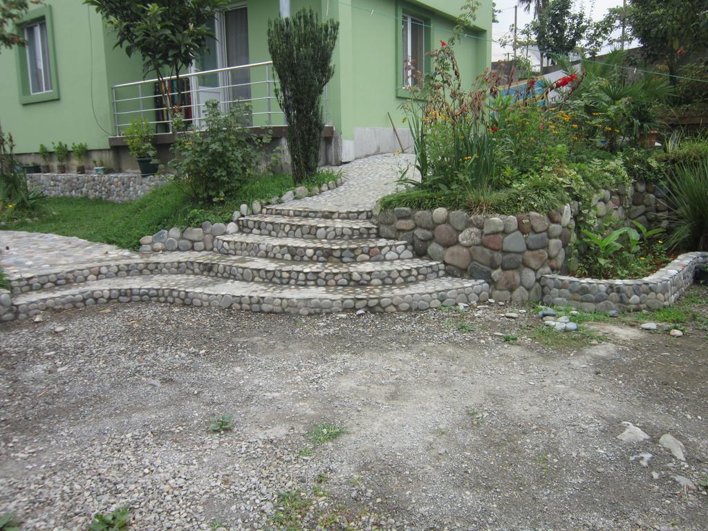 מחינג'אורי Wooden Cottage מראה חיצוני תמונה