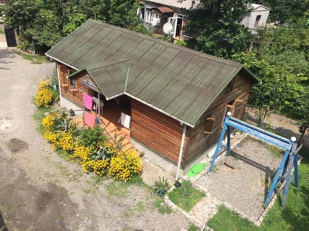 מחינג'אורי Wooden Cottage מראה חיצוני תמונה