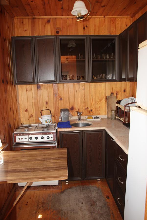 מחינג'אורי Wooden Cottage מראה חיצוני תמונה