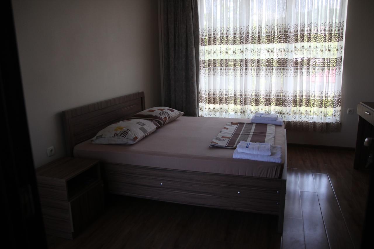 מחינג'אורי Wooden Cottage מראה חיצוני תמונה